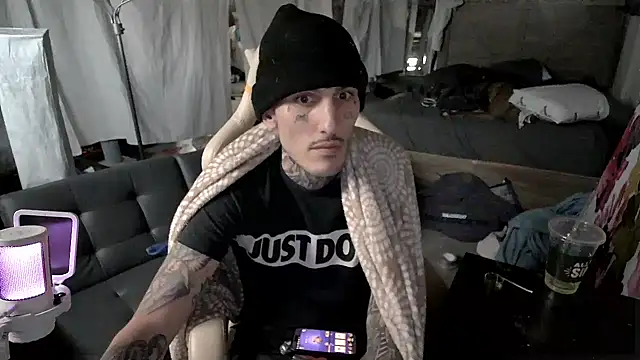 Snapshot of BadJewfucks chatting on January 11, 2026, 2:02 pm BadJewfucks online show from January 11, 2026, 2:02 pm