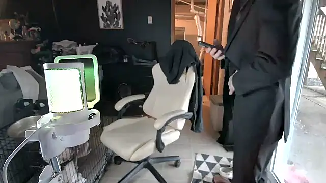Snapshot of BadJewfucks chatting on January 6, 2026, 8:02 pm BadJewfucks online show from January 6, 2026, 8:02 pm