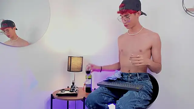 NovaaWheler online show from March 12, 2025, 9:13 pm