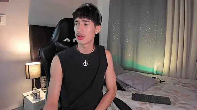 NovaaWheler online show from September 18, 2025, 9:29 pm