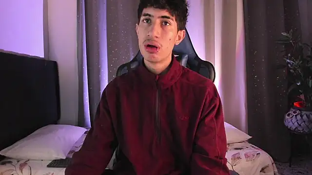 NovaaWheler online show from September 24, 2025, 12:44 pm