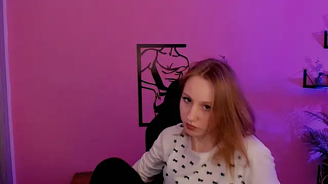 Snapshot of DariaTate chatting on February 21, 2025, 11:55 am DariaTate online show from February 21, 2025, 11:55 am