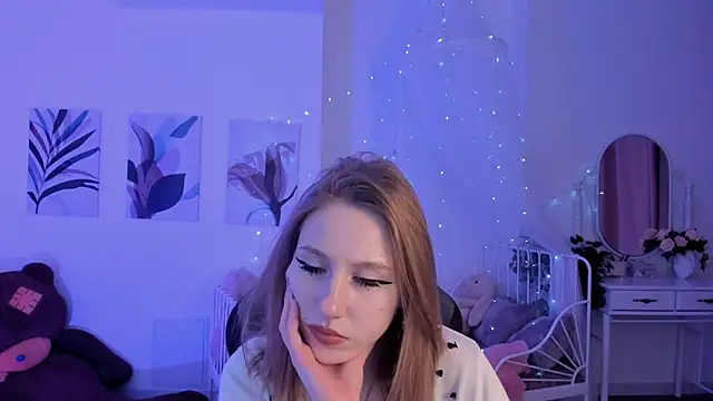 Snapshot of DariaTate chatting on February 26, 2025, 12:27 pm DariaTate online show from February 26, 2025, 12:27 pm