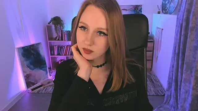 Snapshot of DariaTate chatting on March 18, 2025, 9:21 pm DariaTate online show from March 18, 2025, 9:21 pm