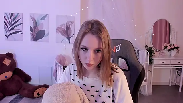 Snapshot of DariaTate chatting on February 27, 2025, 12:23 pm DariaTate online show from February 27, 2025, 12:23 pm