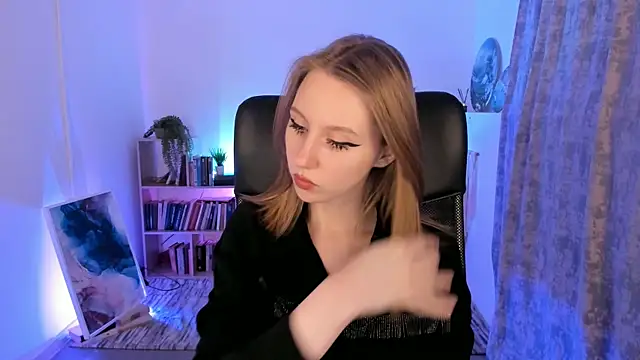 Snapshot of DariaTate chatting on March 15, 2025, 8:54 pm DariaTate online show from March 15, 2025, 8:54 pm