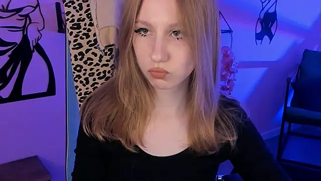 Snapshot of DariaTate chatting on September 17, 2025, 11:45 am DariaTate online show from September 17, 2025, 11:45 am