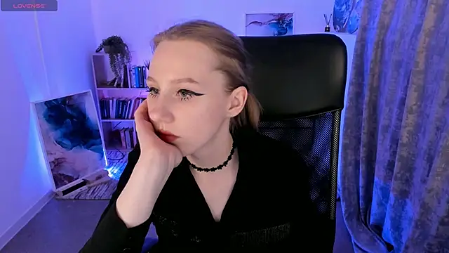 Snapshot of DariaTate chatting on March 13, 2025, 9:26 pm DariaTate online show from March 13, 2025, 9:26 pm