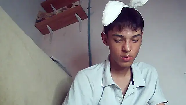 ChavoOT online show from March 16, 2025, 2:32 am