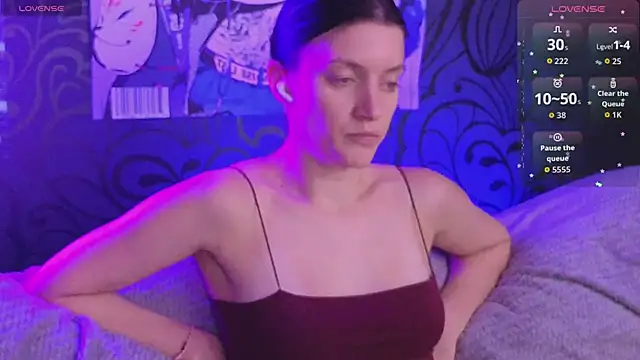 Snapshot of roxy_riot_ chatting on April 9, 2026, 6:19 am roxy riot online show from April 9, 2026, 6:19 am