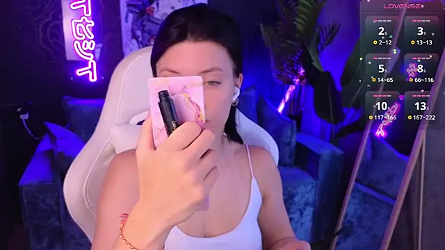 Snapshot of roxy_riot_ chatting on March 28, 2026, 1:28 am roxy riot online show from March 28, 2026, 1:28 am