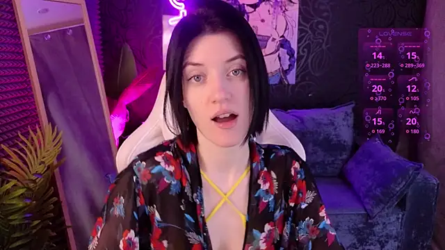 Snapshot of roxy_riot_ chatting on December 20, 2025, 1:19 am roxy riot online show from December 20, 2025, 1:19 am