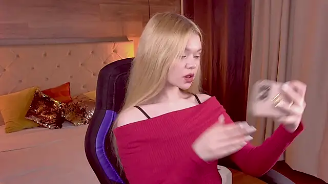 AdeleCartier online show from February 21, 2025, 4:29 am