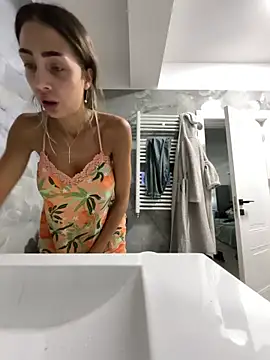 BonyBon29 online show from November 4, 2025, 7:45 am