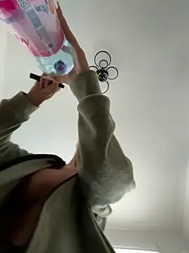 BonyBon29 online show from October 4, 2025, 7:21 am