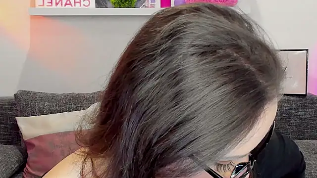 Suga babe online show from February 24, 2025, 4:27 am