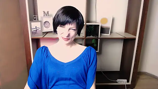  AngeliaFlow  online show from December 18, 2025, 7:24 am