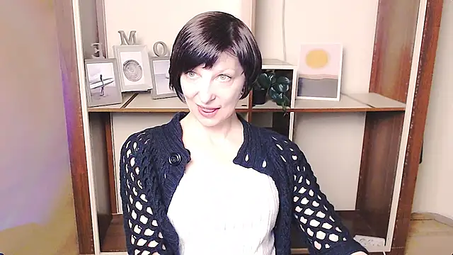 Snapshot of _AngeliaFlow_ chatting on April 1, 2026, 8:37 am AngeliaFlow online show from April 1, 2026, 8:37 am