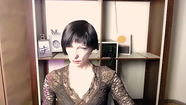 Snapshot of _AngeliaFlow_ chatting on November 21, 2025, 6:34 am AngeliaFlow online show from November 21, 2025, 6:34 am