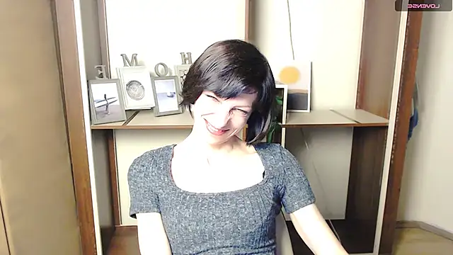 Snapshot of _AngeliaFlow_ chatting on October 22, 2025, 7:08 am AngeliaFlow online show from October 22, 2025, 7:08 am