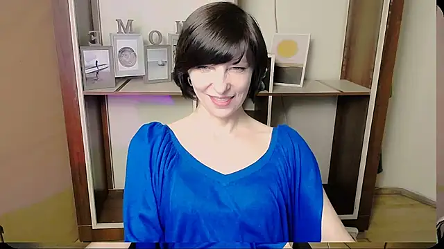Snapshot of _AngeliaFlow_ chatting on May 26, 2026, 7:39 am AngeliaFlow online show from May 26, 2026, 7:39 am