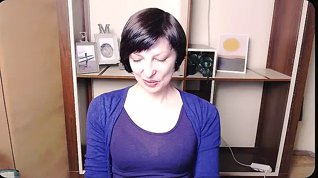 Snapshot of _AngeliaFlow_ chatting on March 30, 2026, 8:27 am AngeliaFlow online show from March 30, 2026, 8:27 am