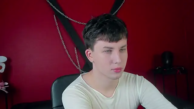 Snapshot of AdrianoAubert chatting on September 13, 2025, 10:15 am AdrianoAubert online show from September 13, 2025, 10:15 am