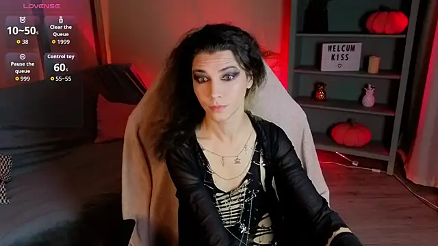 Snapshot of DamienLake chatting on December 14, 2025, 8:58 pm DamienLake online show from December 14, 2025, 8:58 pm