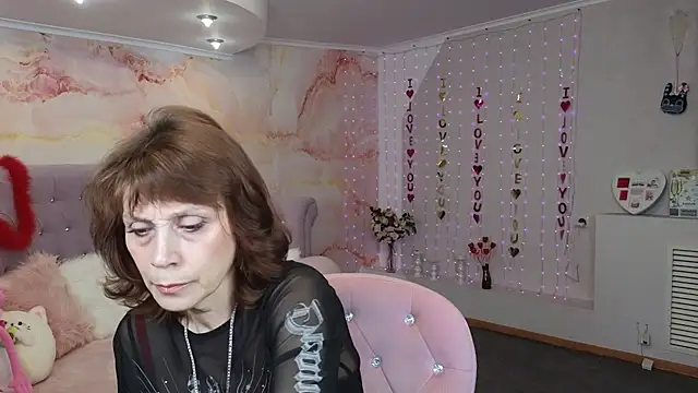 Snapshot of Anna_Kennan chatting on March 12, 2025, 6:29 am Anna Kennan online show from March 12, 2025, 6:29 am