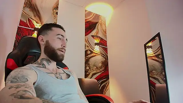 Snapshot of Luke_davis01 chatting on October 28, 2025, 1:21 pm Luke davis01 online show from October 28, 2025, 1:21 pm