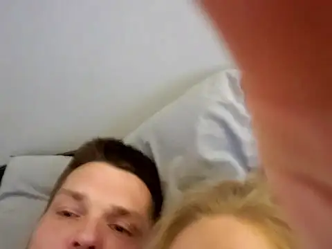 Snapshot of xxxamysmanxxx chatting on April 9, 2026, 6:30 am xxxamysmanxxx online show from April 9, 2026, 6:30 am