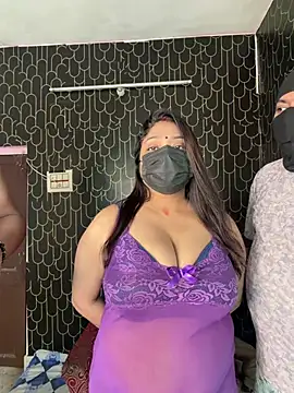 Snapshot of busy_kolkata chatting on March 17, 2026, 5:10 am busy kolkata online show from March 17, 2026, 5:10 am