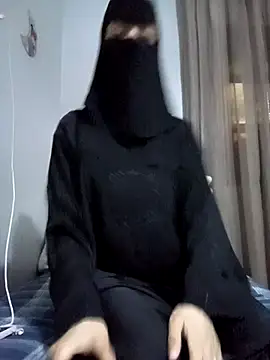 Snapshot of Milan-88 chatting on February 22, 2026, 8:43 pm Milan-88 online show from February 22, 2026, 8:43 pm