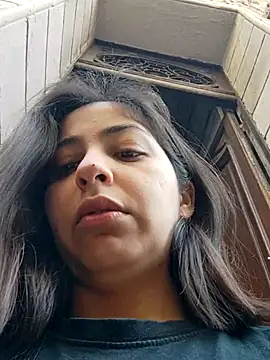 Snapshot of MaiPandora chatting on October 2, 2025, 2:42 pm MaiPandora online show from October 2, 2025, 2:42 pm