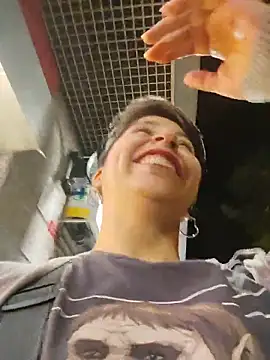 Snapshot of MaiPandora chatting on November 19, 2025, 1:49 am MaiPandora online show from November 19, 2025, 1:49 am