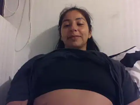 Snapshot of MaiPandora chatting on February 11, 2025, 3:29 am MaiPandora online show from February 11, 2025, 3:29 am