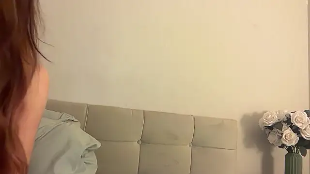 skyejde online show from November 10, 2025, 7:08 pm