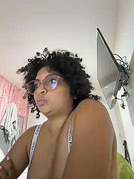 Snapshot of Tana_latin chatting on April 17, 2026, 2:25 am Tana latin online show from April 17, 2026, 2:25 am