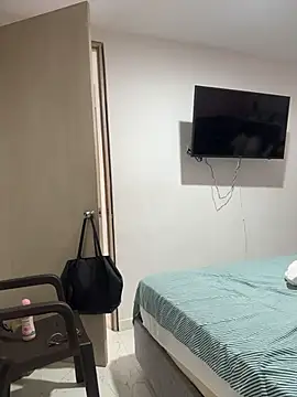 Snapshot of Tana_latin chatting on October 26, 2025, 3:01 pm Tana latin online show from October 26, 2025, 3:01 pm