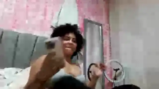 Snapshot of Tana_latin chatting on November 26, 2025, 12:10 am Tana latin online show from November 26, 2025, 12:10 am