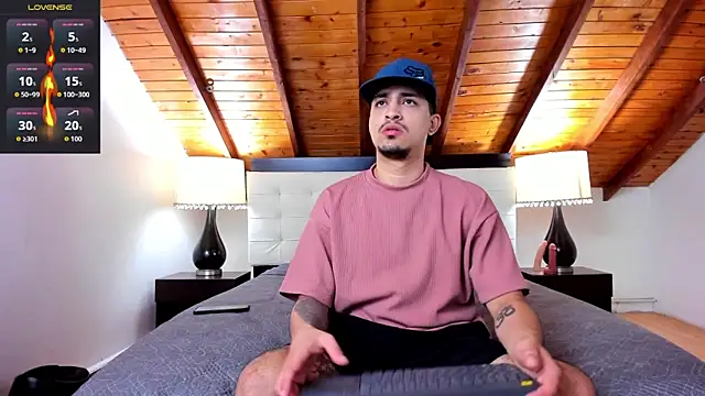 Sebastian Berne online show from October 27, 2025, 7:04 pm