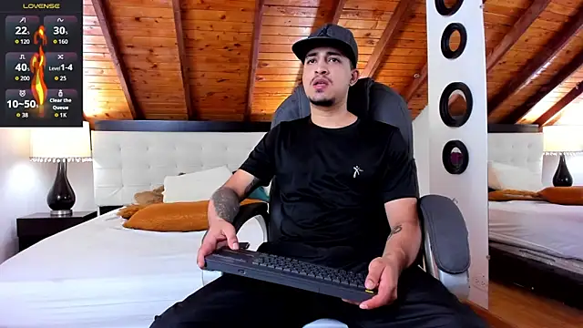 Sebastian Berne online show from October 25, 2025, 7:36 pm