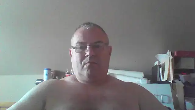 Snapshot of mkestr69 chatting on September 19, 2025, 3:16 pm mkestr69 online show from September 19, 2025, 3:16 pm