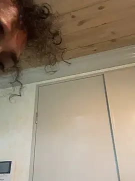 jimi-3011 online show from March 2, 2025, 11:52 am