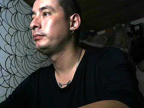 Snapshot of vampireathome chatting on May 14, 2026, 5:04 am vampireathome online show from May 14, 2026, 5:04 am