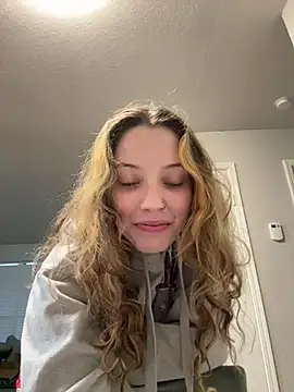 sleepygirlJo online show from February 11, 2025, 11:33 pm