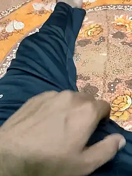 Yashkumar 0697 online show from February 19, 2025, 7:48 pm