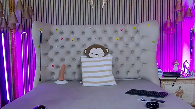 PlayfulShow online show from February 19, 2026, 12:46 pm