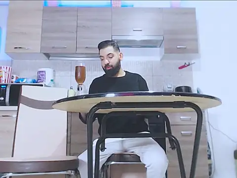 Armand66  online show from April 16, 2026, 6:41 pm