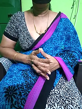 Snapshot of niiveditha chatting on March 17, 2025, 9:44 am niiveditha online show from March 17, 2025, 9:44 am